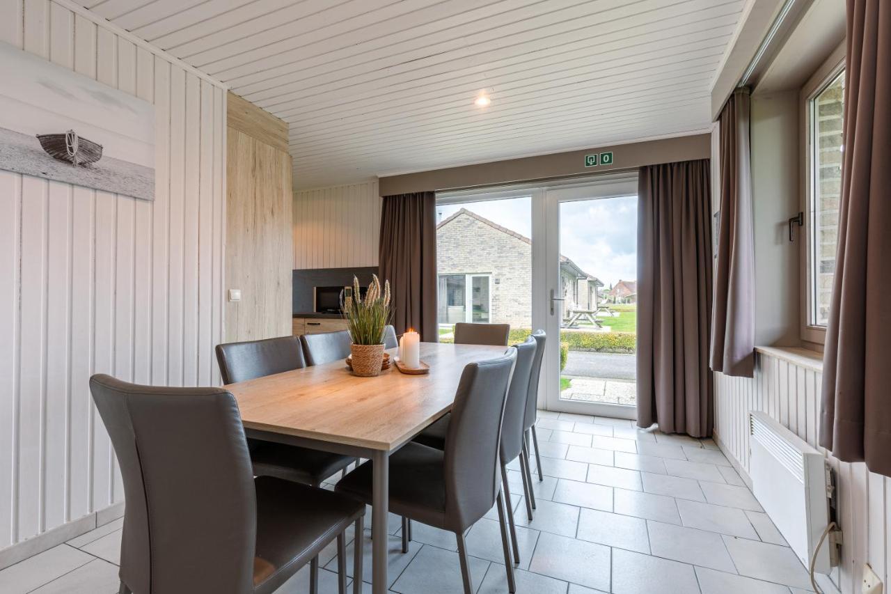 Bungalow De Strandjutter 8 Persons 米德尔克尔克 外观 照片